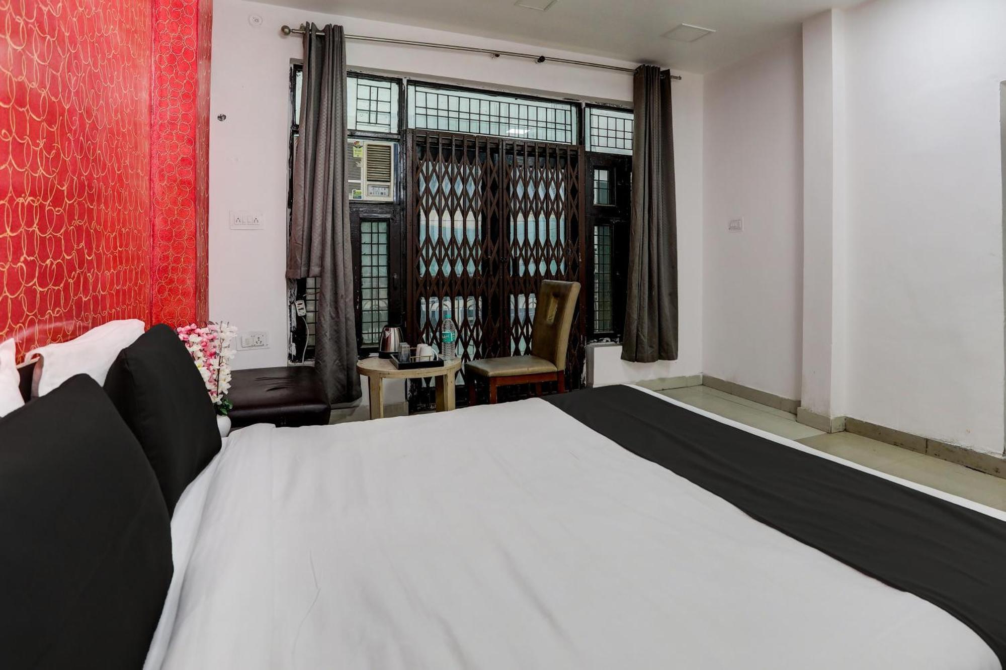 Hotel O Thirty Inns Noida Exterior photo