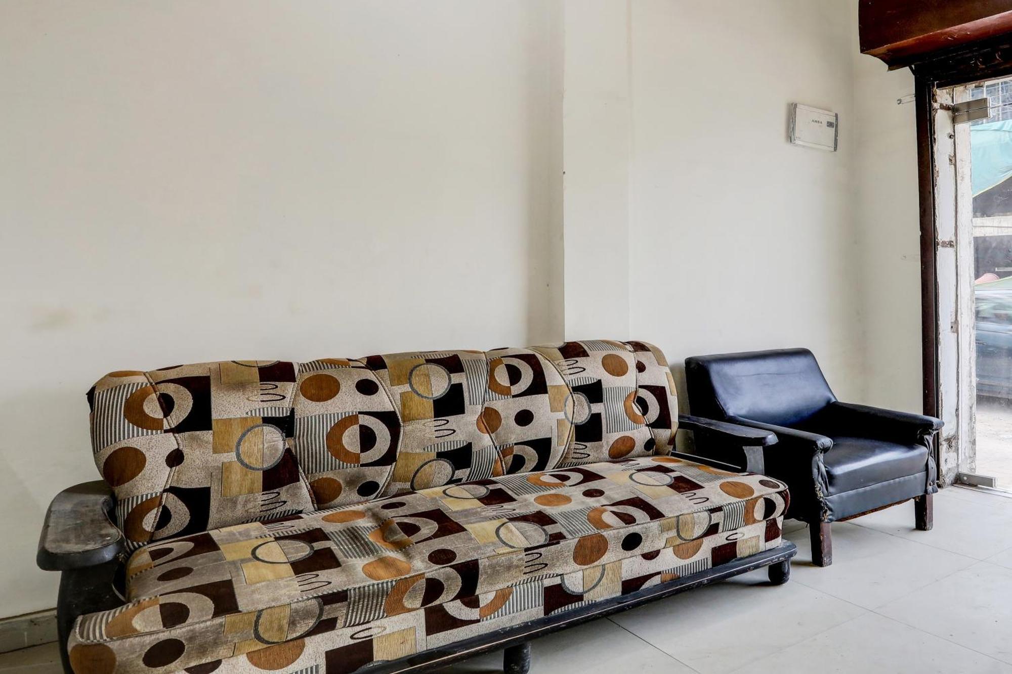 Hotel O Thirty Inns Noida Exterior photo